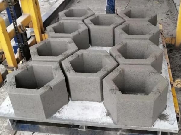 20邊長20厚的空心六角塊